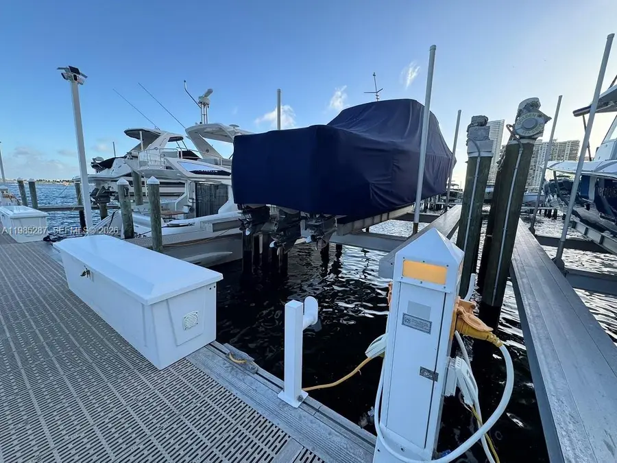 1901 Brickell Ave, Miami, FL 33129 - #2