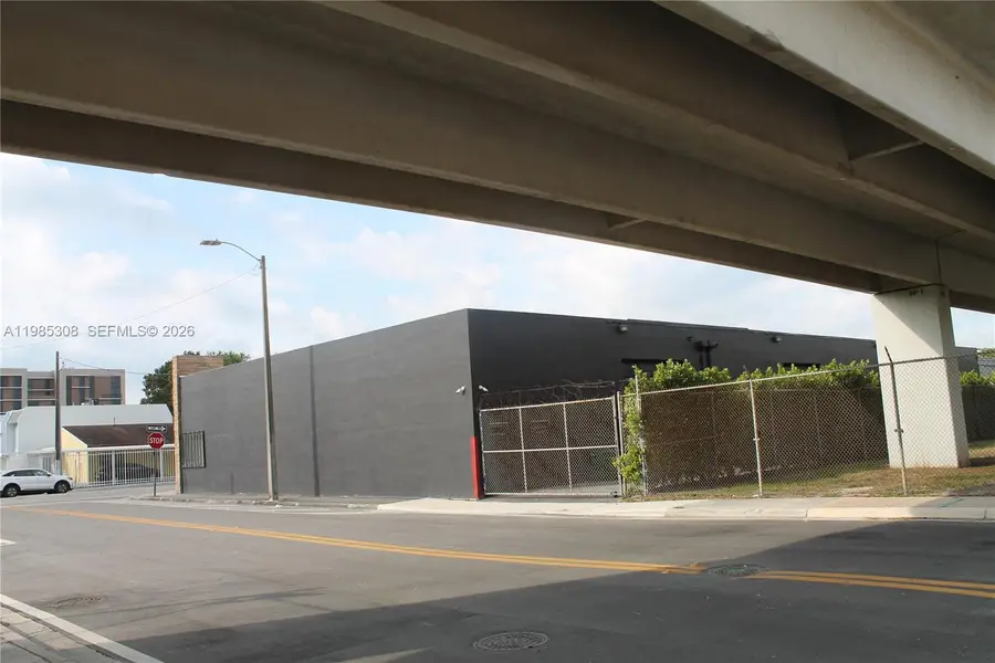 601 NW 11th St, Miami, FL 33136 - #3