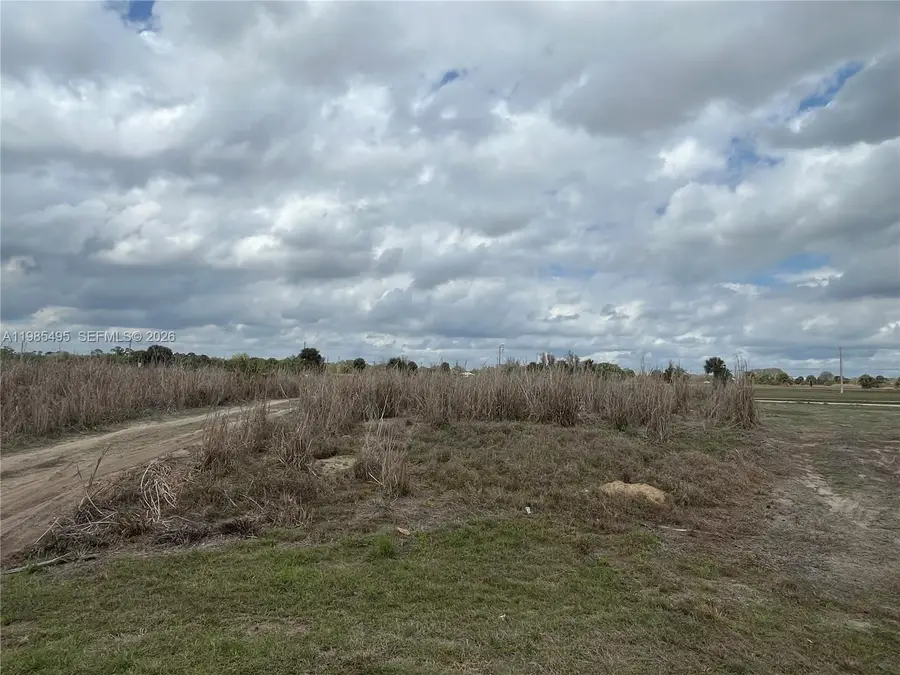 7025 Beaver Cir, Port Labelle, FL 33935 - #3