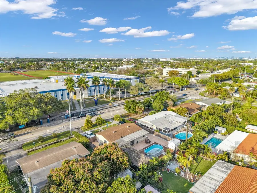 8818 SW 16th St, Miami, FL 33165 - #3