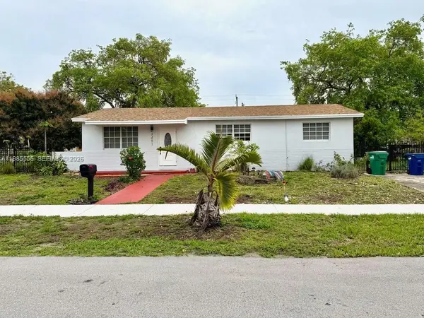 2251 NW 180th Ter, Miami Gardens, FL 33056