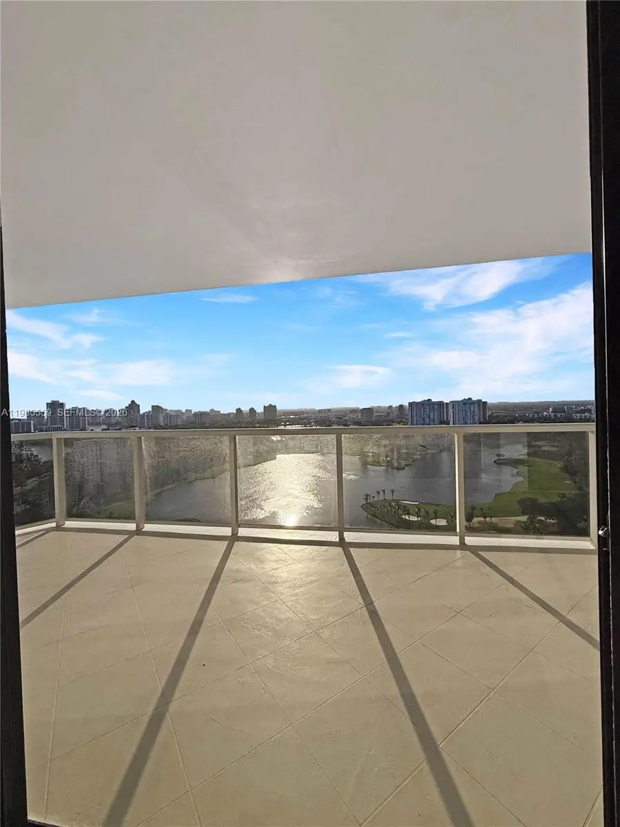 20281 E Country Club Dr #2409, Aventura, FL 33180 - #2