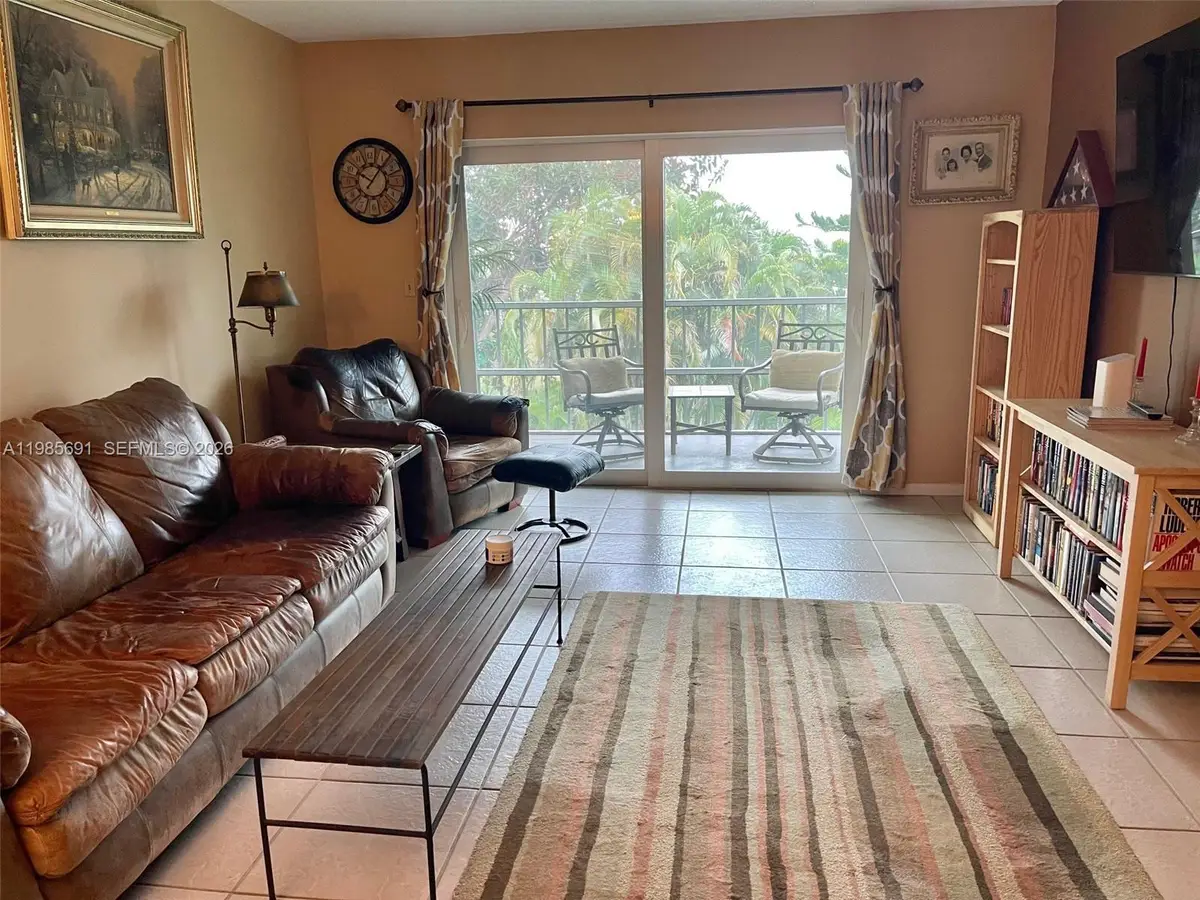 1000 Hillcrest Ct #308, Hollywood, FL 33021 - #1