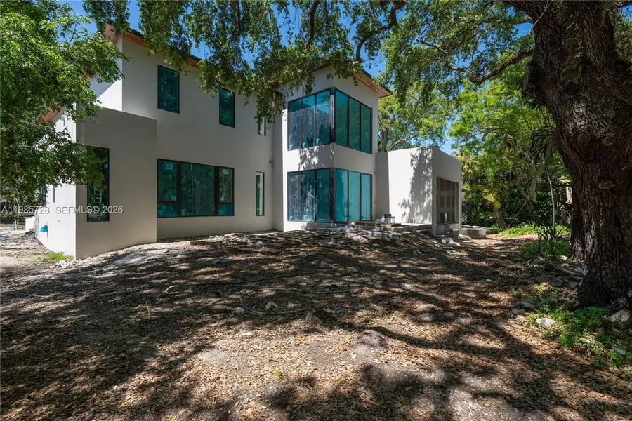 18770 NE 22nd Ave, Miami, FL 33180 - #2