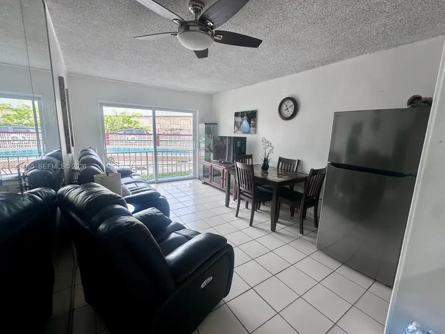 2385 NW 11th St #B16, Miami, FL 33125 - #3