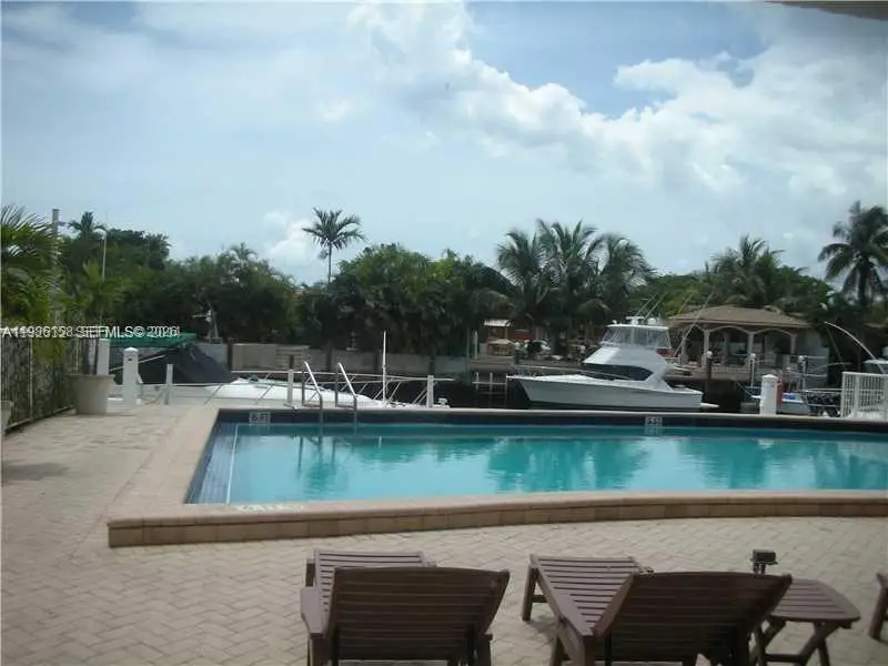 2000 NE 135th St #1002, North Miami, FL 33181 - #2