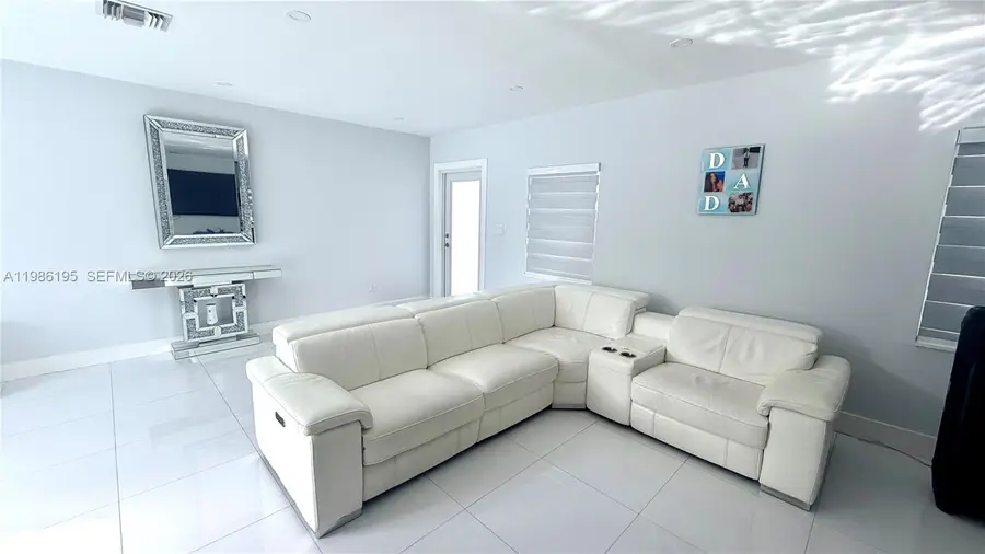 14401 Boggs Dr, Miami, FL 33176 - #3