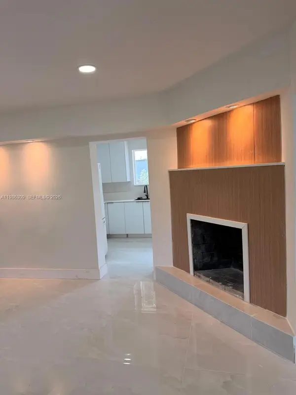 1965 Breezy Ln, West Palm Beach, FL 33417