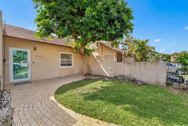 8616 SW 103rd Ave, Miami, FL 33173