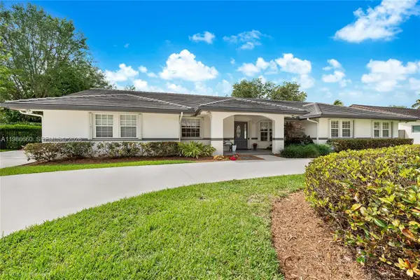 10422 SW 121st St, Miami, FL 33176