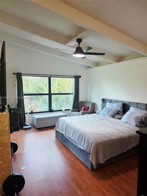 9711 N New River Canal Rd #212, Plantation, FL 33324