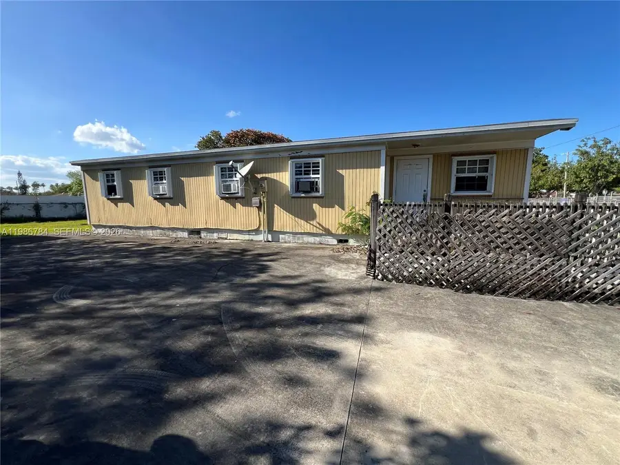 16970 SW 104th Ave, Miami, FL 33157 - #3