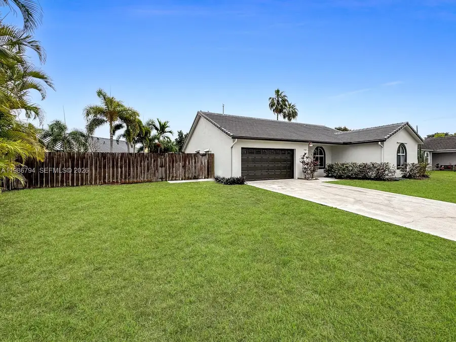 15041 SW 147th Pl, Miami, FL 33196 - #2