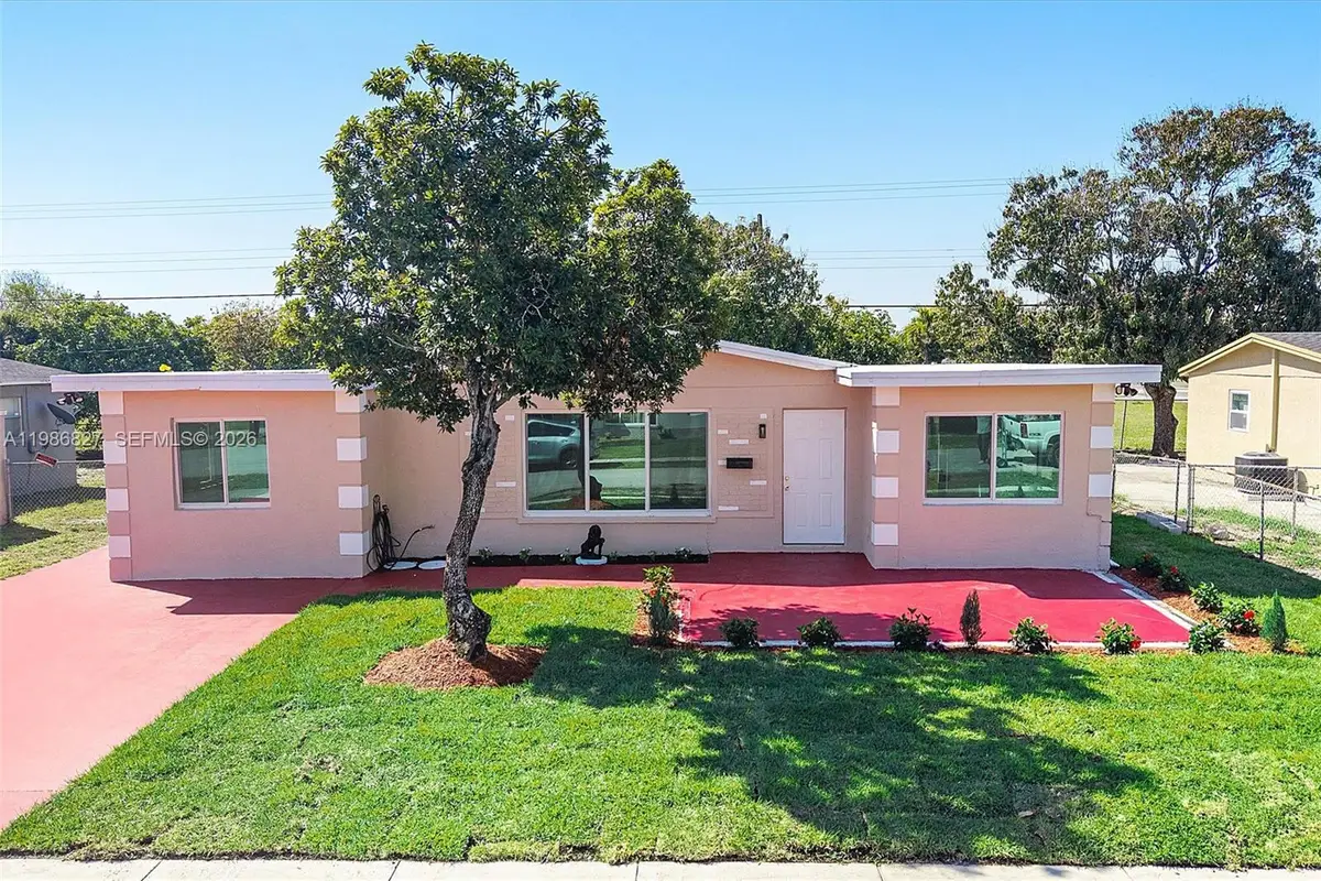 550 NW 17th St, Pompano Beach, FL 33060 - #1