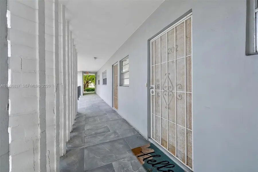 871 NE 195th St #202, Miami, FL 33179 - #2