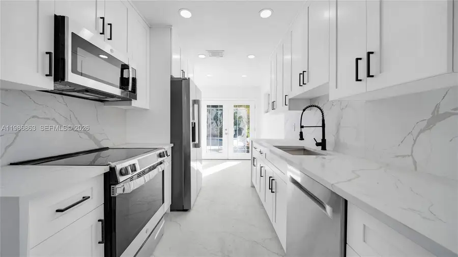 8850 NE 4th Ave, El Portal, FL 33138 - #2