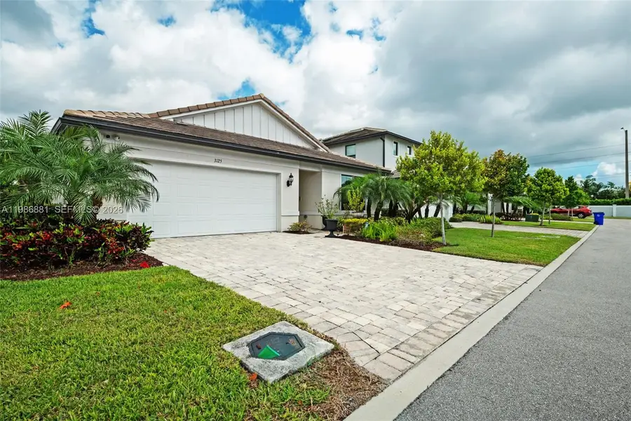 3125 Buttonwood Ct, Lauderdale Lakes, FL 33311 - #2