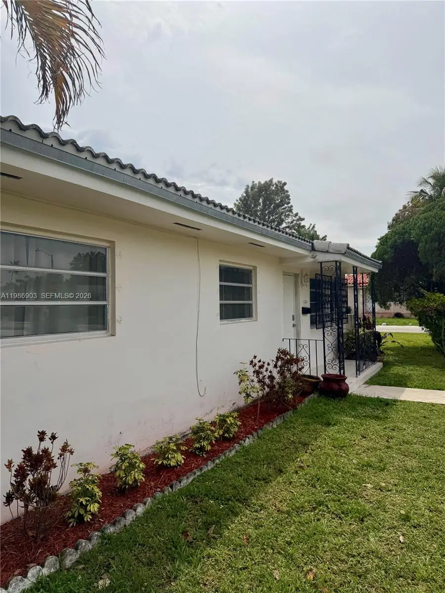 11201 NE 3rd Ave, Miami, FL 33161 - #2