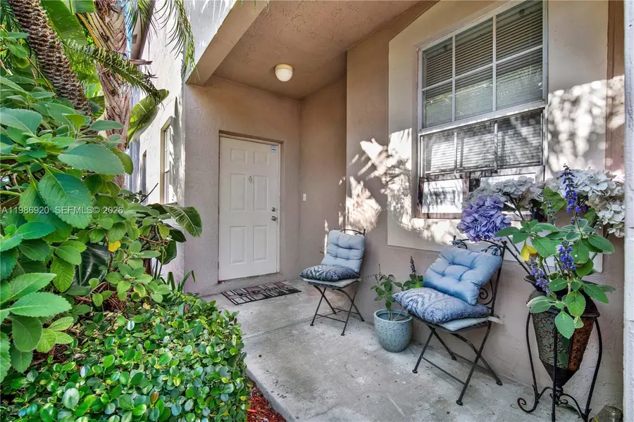 2050 Madeira Dr, Weston, FL 33327 - #2