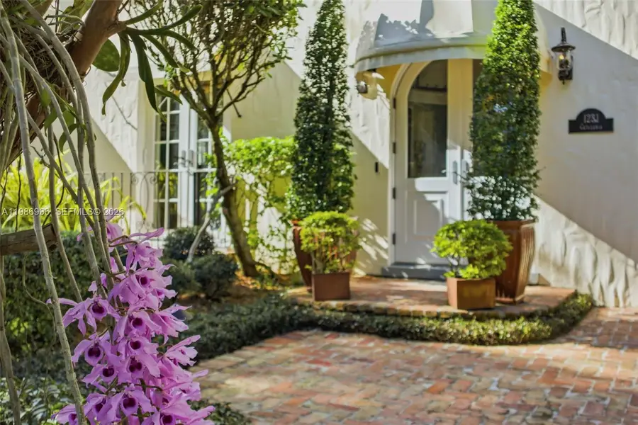 1231 Catalonia Ave, Coral Gables, FL 33134 - #3