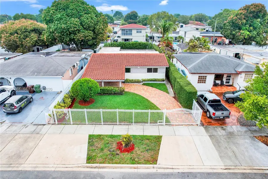 733 W 32 Street, Hialeah, FL 33012 - #3