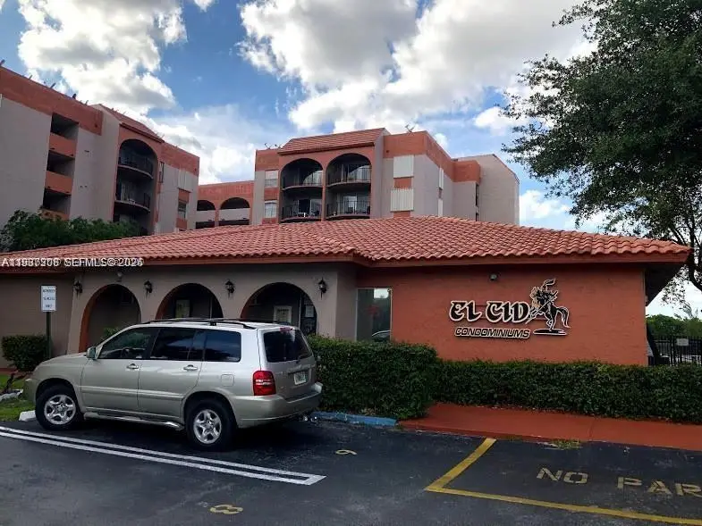 5201 NW 7th St #314, Miami, FL 33126 - #2