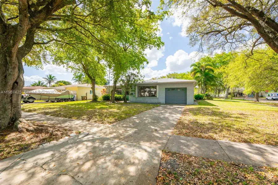 5726 Madison St, Hollywood, FL 33023 - #3