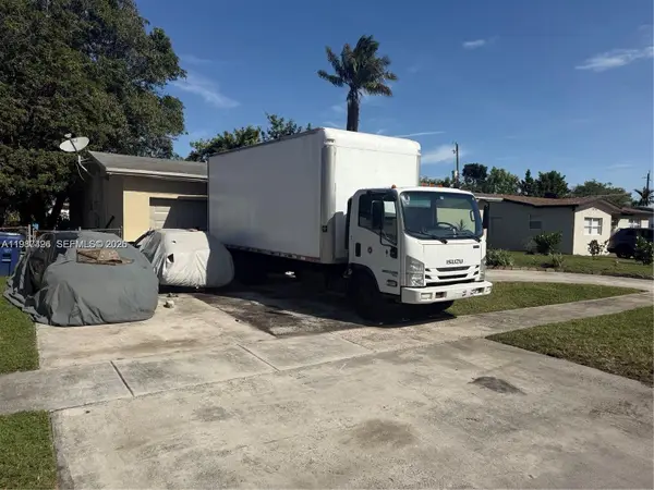 4741 NW 18th St, Lauderhill, FL 33313