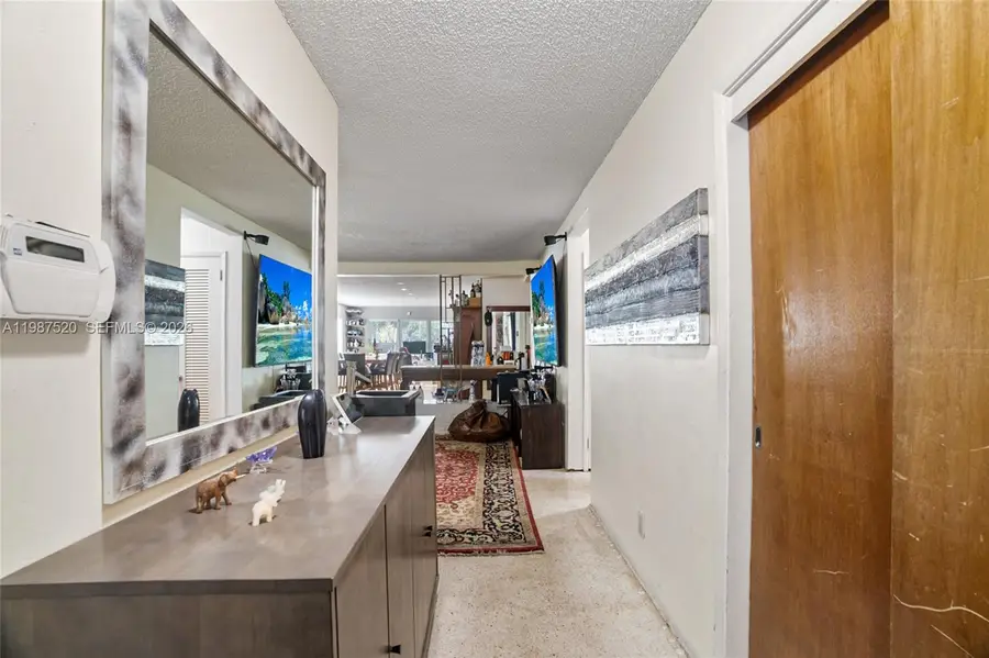 1761 NE 37th St, Oakland Park, FL 33334 - #3