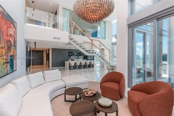 851 NE 1st Ave #PH 4611, Miami, FL 33132