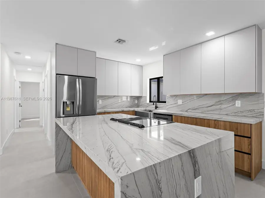 610 NE 164th Ter, North Miami Beach, FL 33162 - #2