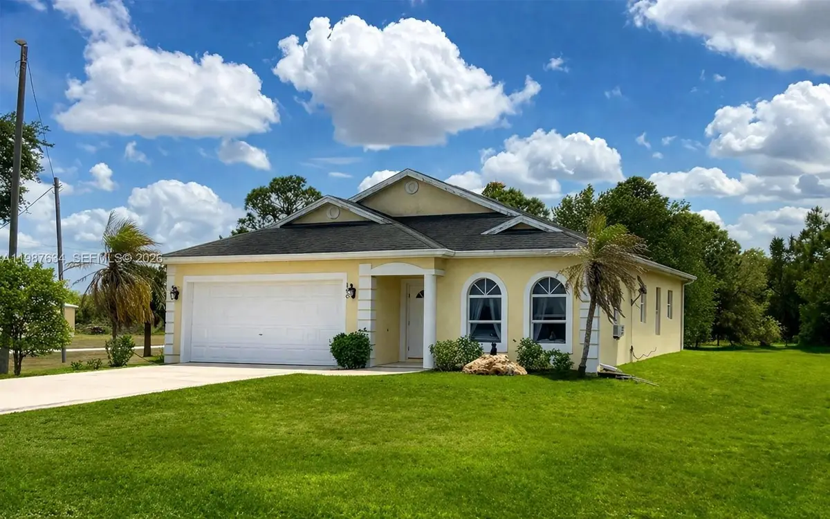 166 Pine Cone Ave, Clewiston, FL 33440 - #1