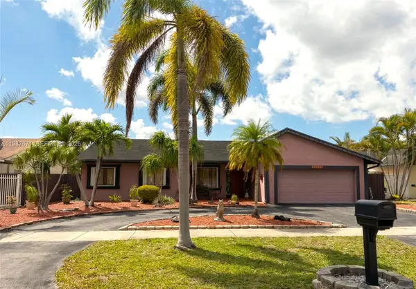 10520 SW 142nd Ave, Miami, FL 33186