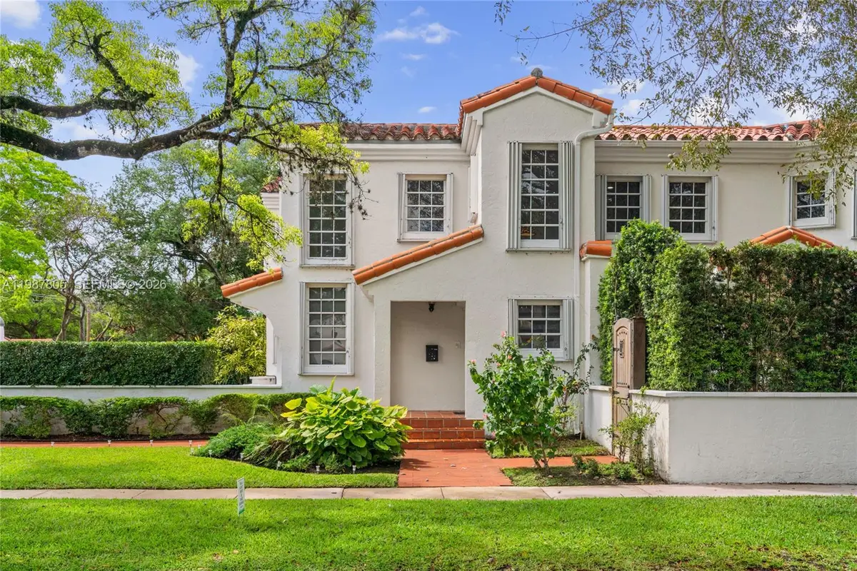 1900 Pizarro St, Coral Gables, FL 33134 - #1