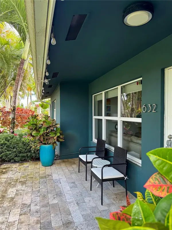 632 NW 28th Ct, Wilton Manors, FL 33311