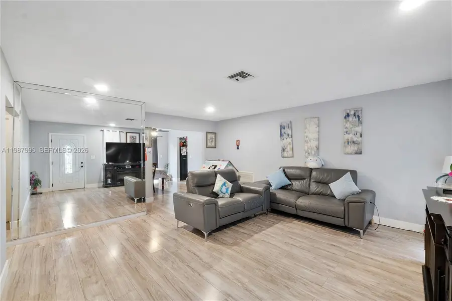 6320 Sherman St, Hollywood, FL 33024 - #2