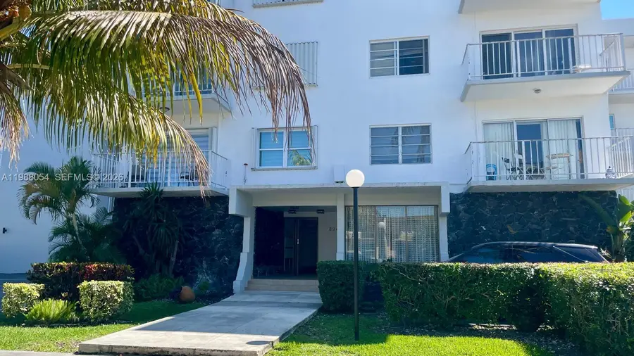 3944 NE 167th St #106, North Miami Beach, FL 33160 - #3