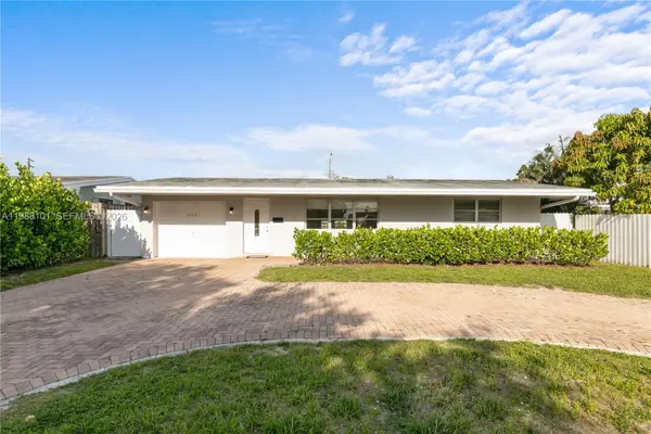 1511 NW 85th Way, Pembroke Pines, FL 33024