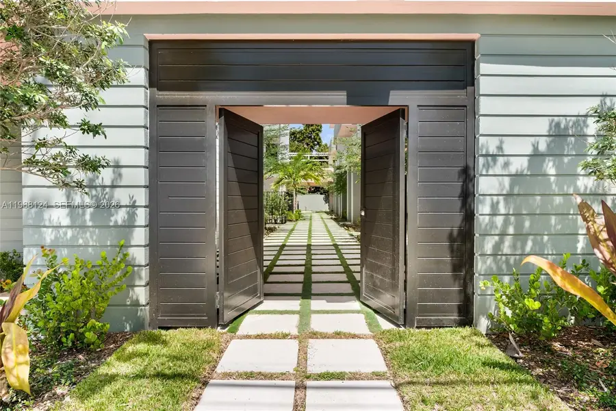 721 SW 11th Street #E, Miami, FL 33129 - #2