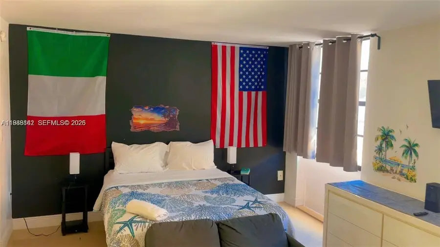 710 Washington Ave #209, Miami Beach, FL 33139 - #2