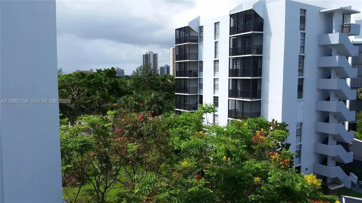 3475 N Country Club Dr #202, Aventura, FL 33180 - #1