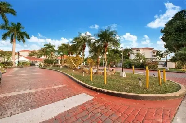 8305 SW 152nd Ave #A-201, Miami, FL 33193