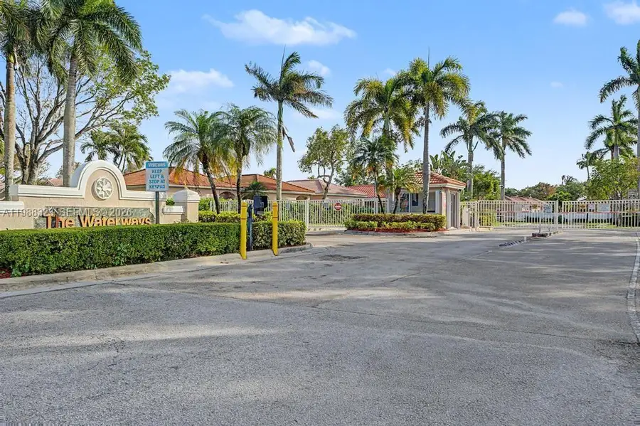 677 NW 129th Way, Pembroke Pines, FL 33028 - #3