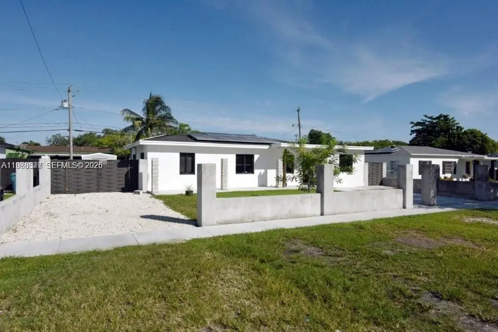 14520 Carver Dr, Miami, FL 33176 - #1