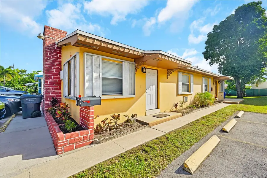 923 N 16th Ct, Hollywood, FL 33020 - #2