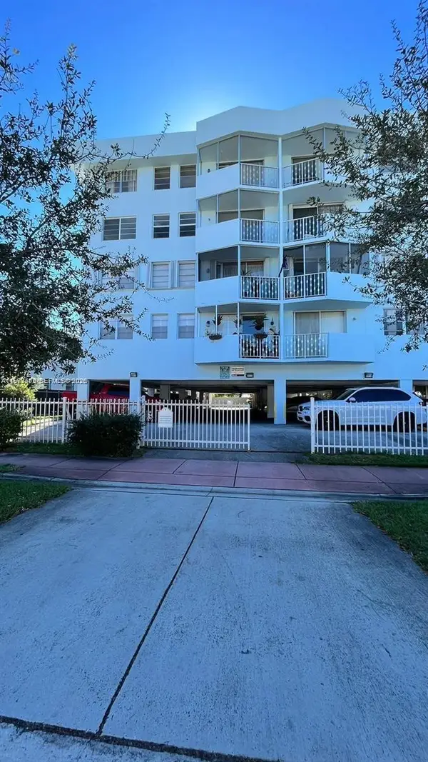 1990 Marseille Dr #402, Miami Beach, FL 33141