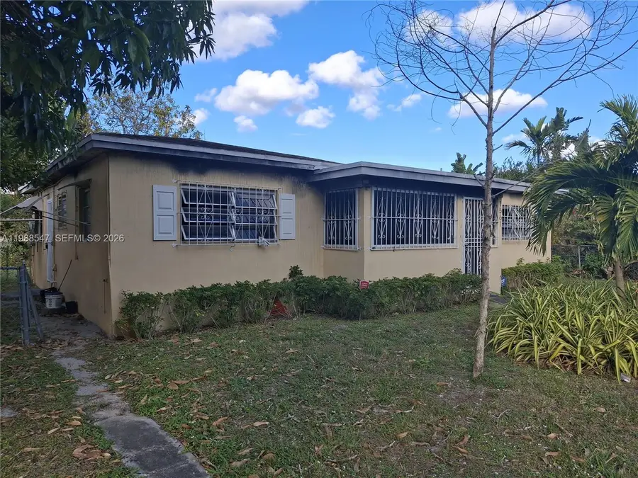 1561 NW 131st St, Miami, FL 33167 - #2
