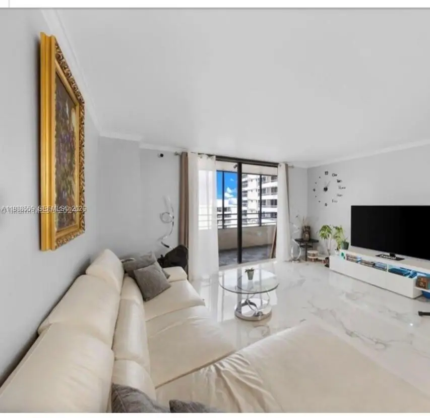 2500 Parkview Dr #2119, Hallandale Beach, FL 33009 - #2