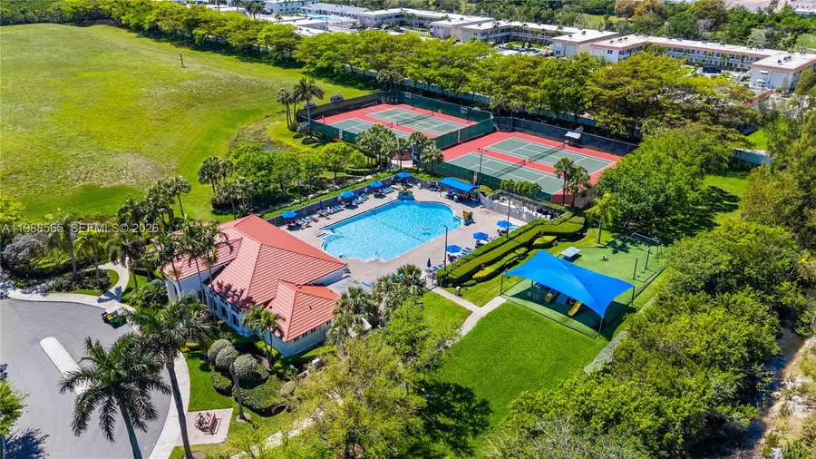 1120 Canella Ln, Hollywood, FL 33019 - #2