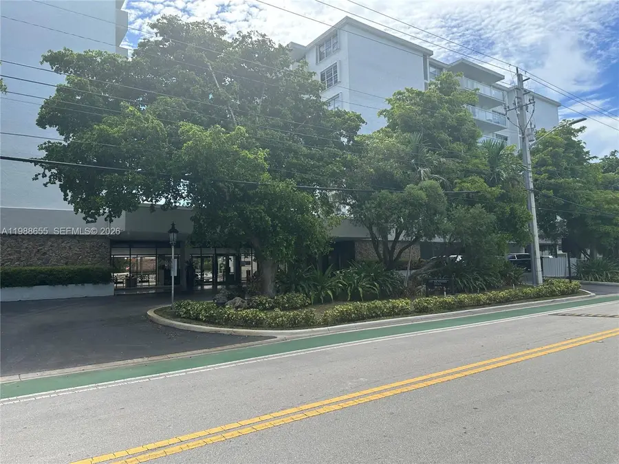 10000 W Bay Harbor Dr #PH4, Bay Harbor Islands, FL 33154 - #2